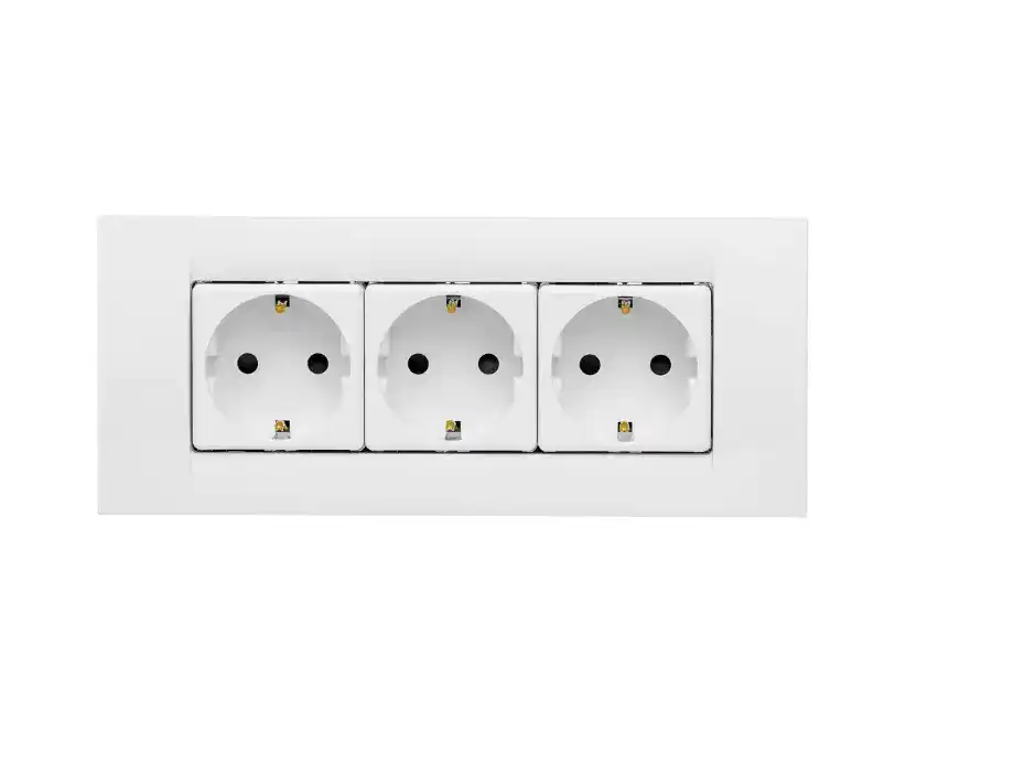 priza tripla gewiss 6m alb 16a